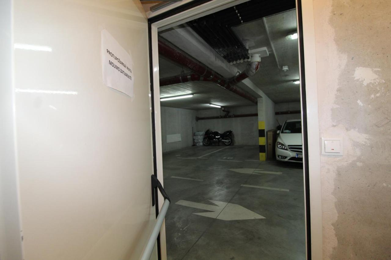 Macadamia Apartment With Garage Parking Split Buitenkant foto